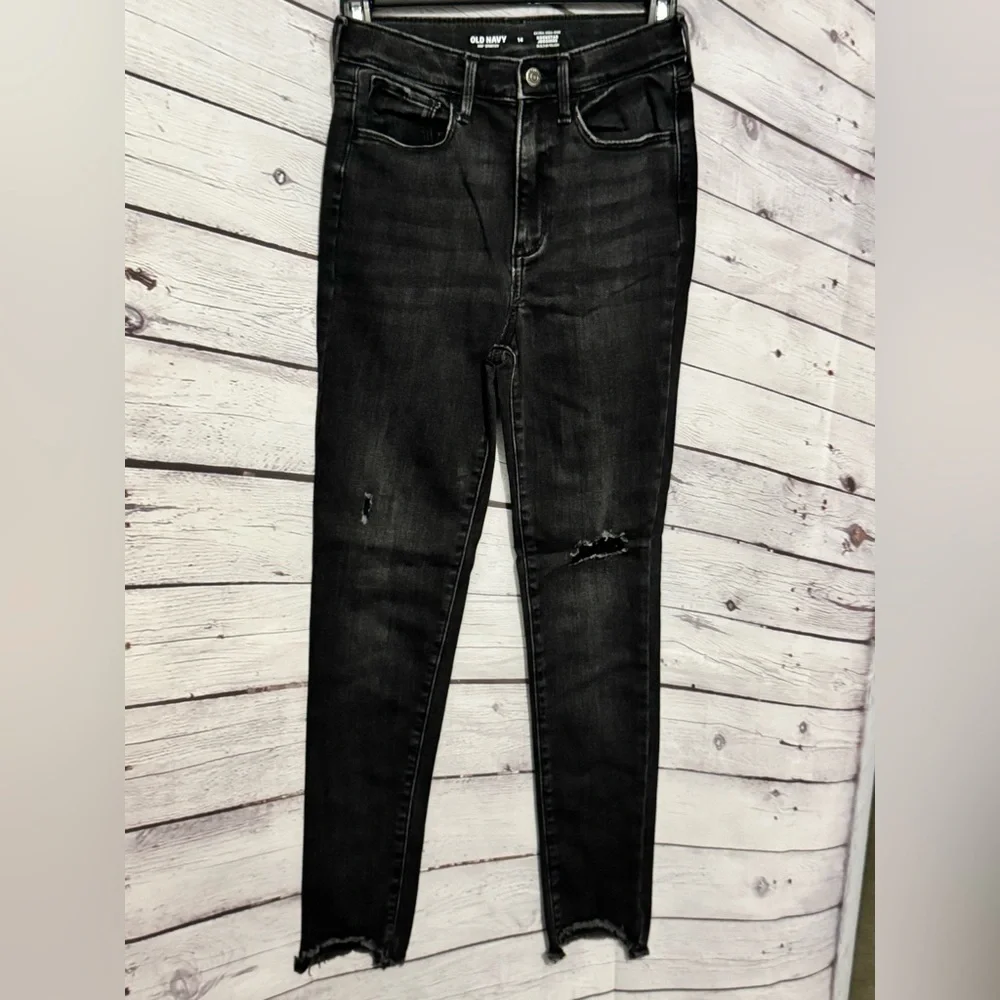 Old Navy Extra High Rise Rockstar Jeggings Black Skinny Destressed Jeans